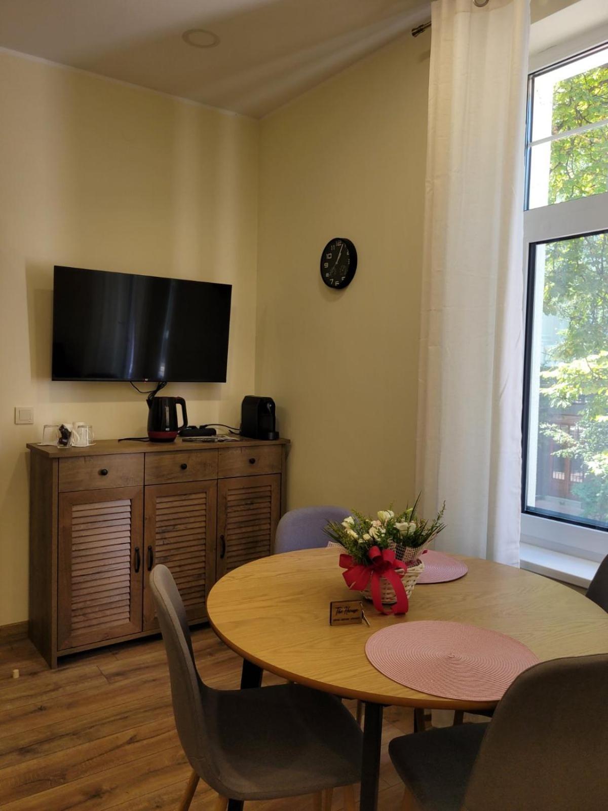 The House - Central Boutique Apartments キュステンディル エクステリア 写真