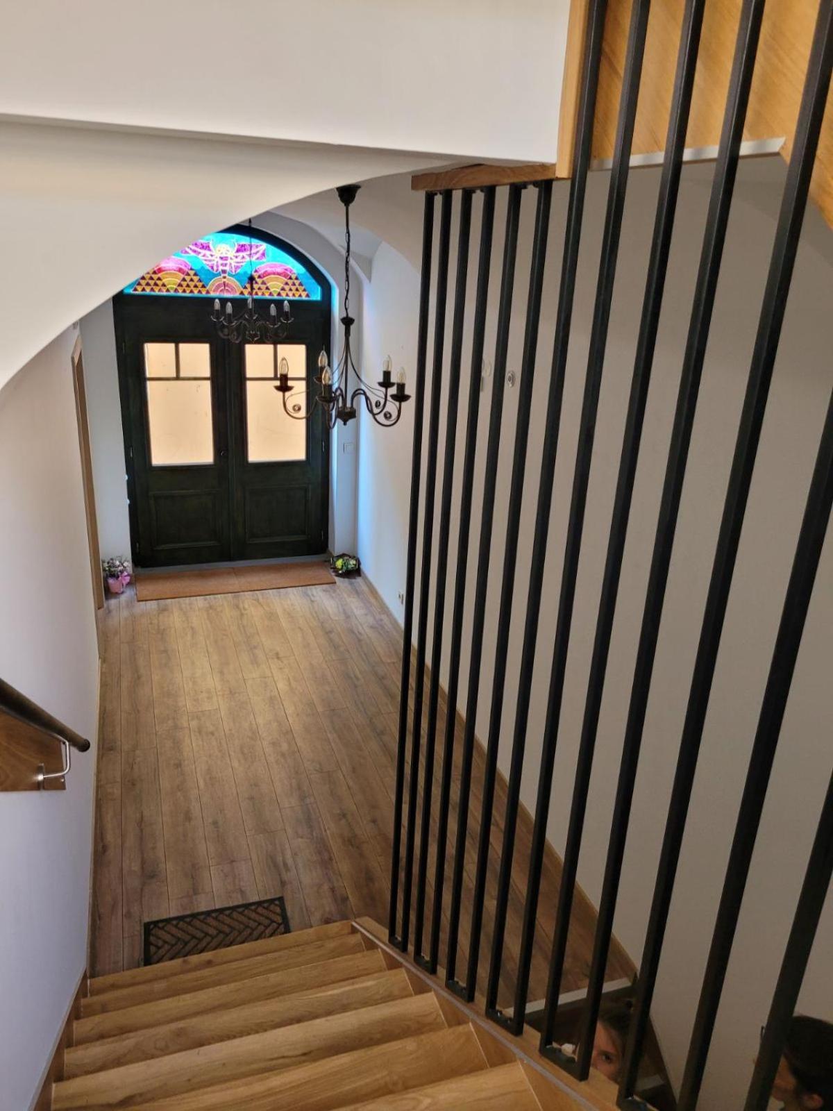 The House - Central Boutique Apartments キュステンディル エクステリア 写真