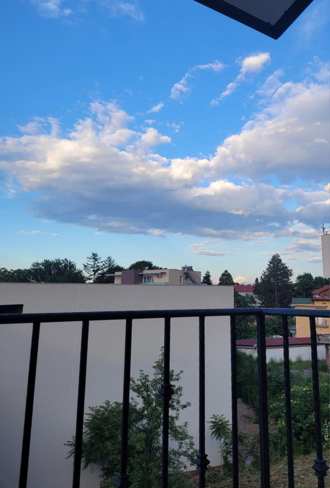 The House - Central Boutique Apartments キュステンディル エクステリア 写真