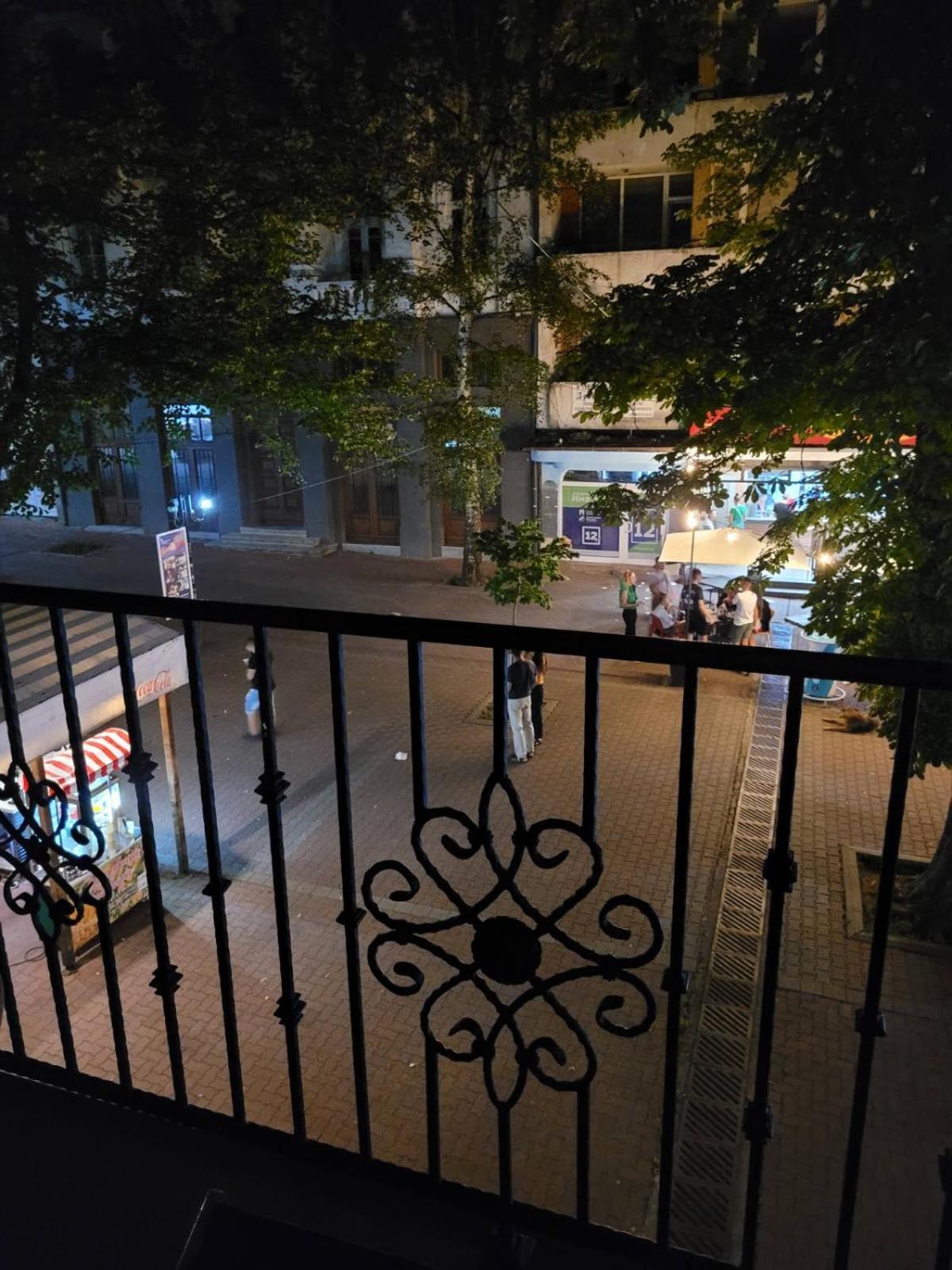 The House - Central Boutique Apartments キュステンディル エクステリア 写真